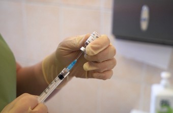 Рекордное количество заболевших коронавирусом выявили в Приморье за сутки