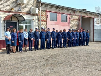 Сотрудников 32 ОПС Приморского края 98 Пожарной части наградили грамотами главы района