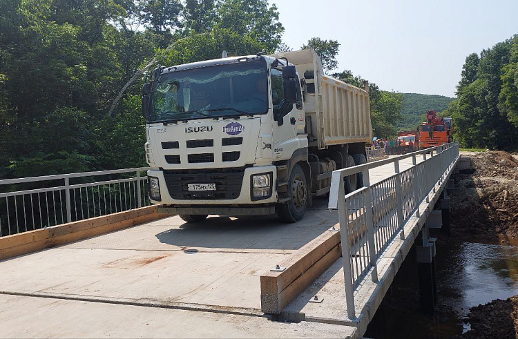 Реконструкция моста через Загорку в Яковлевском округе завершена раньше срока