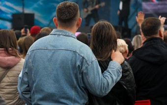 Жителям Приморья напоминают про безопасность в общественных местах